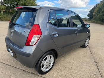 Used Hyundai i10 2010 for sale - 75797126: Photo