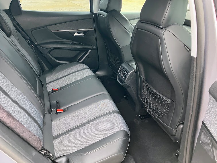 Used Peugeot 3008 2018 for sale - 76963327: Photo 25