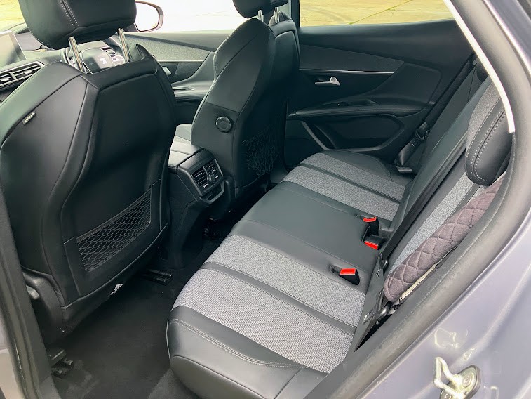 Used Peugeot 3008 2018 for sale - 76963327: Photo 9