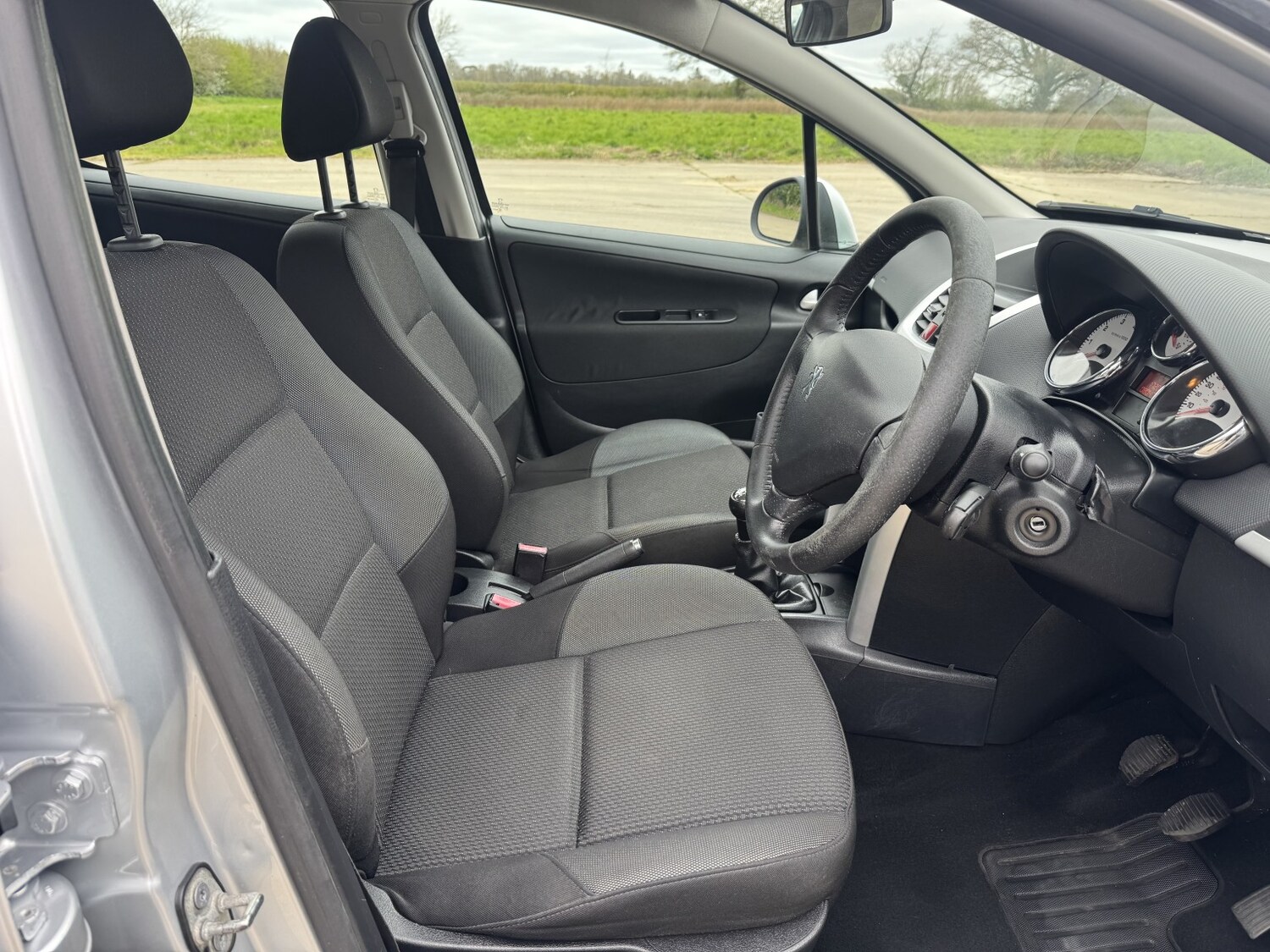 Used Peugeot 207 2012 for sale - 78125129: Photo 12