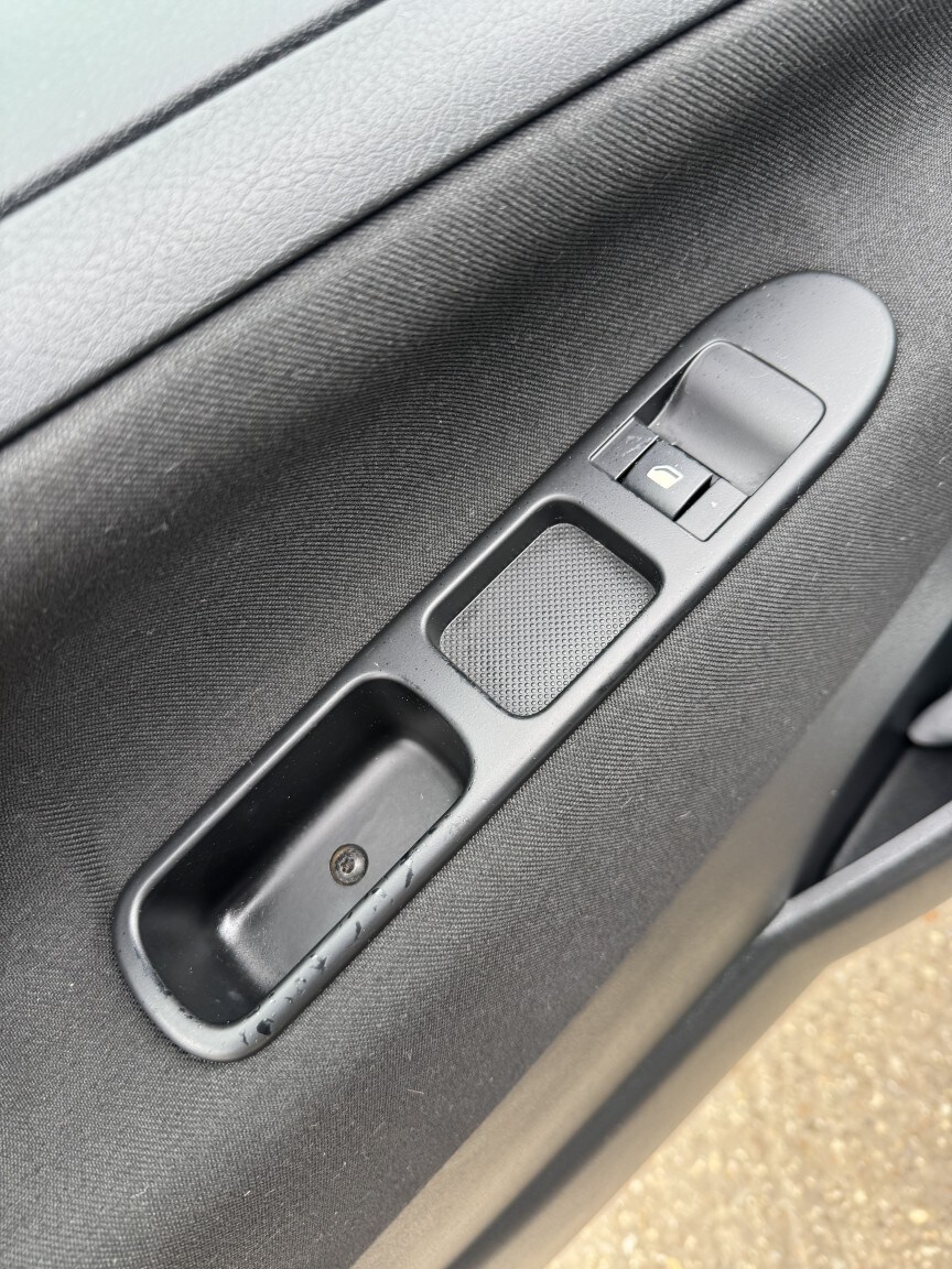 Used Peugeot 207 2012 for sale - 78125129: Photo 18