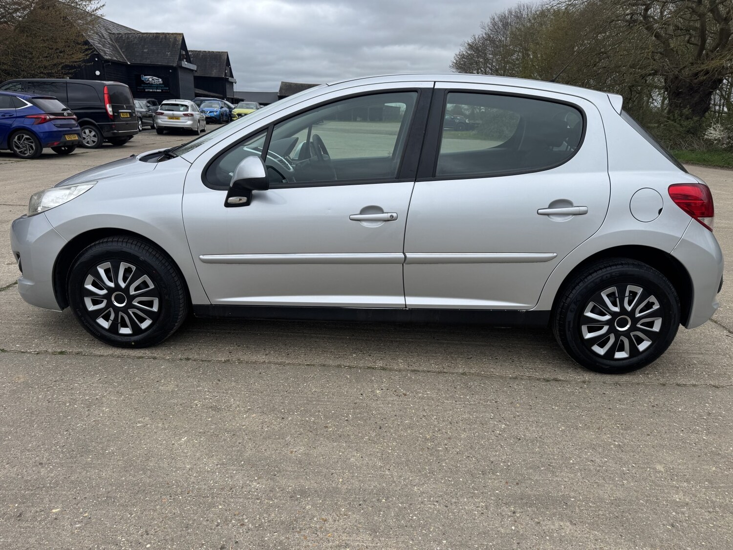Used Peugeot 207 2012 for sale - 78125129: Photo 7