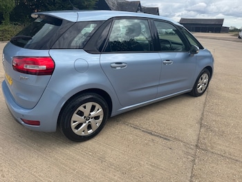 Used Citroen C4 Picasso 2015 for sale - 75367114: Photo