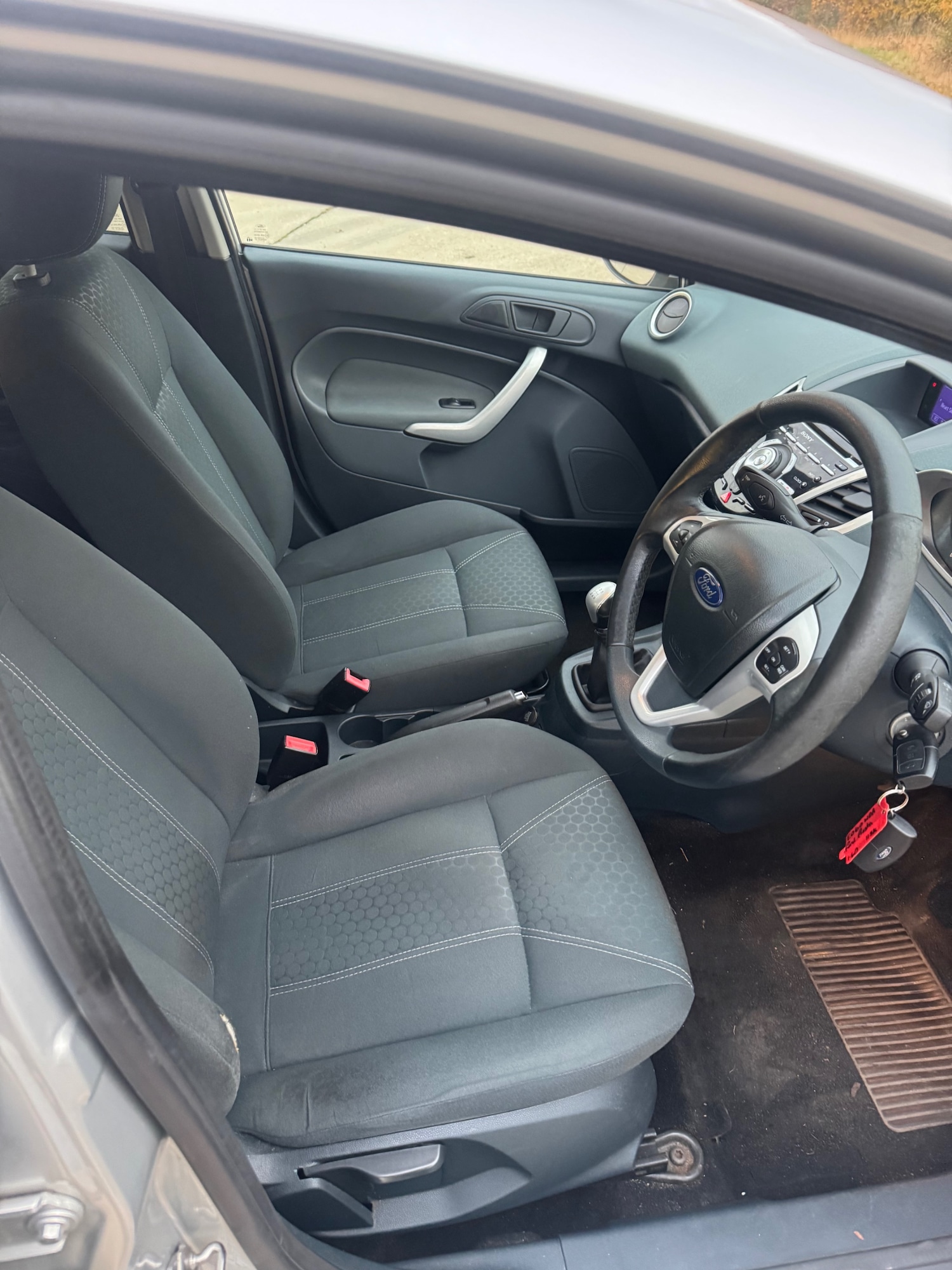 Used Ford Fiesta 2010 for sale - 76490494: Photo 5