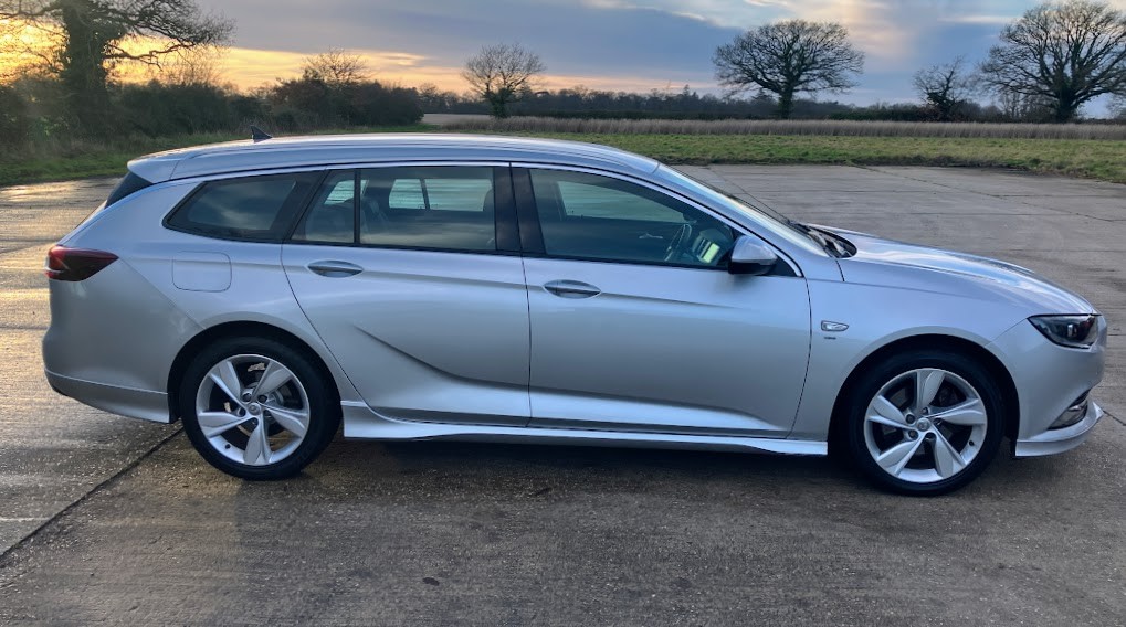 Used Vauxhall Insignia 2019 for sale - 77314114: Photo 2