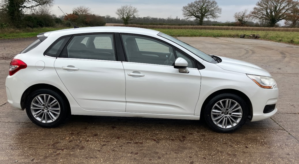 Used Citroen C4 2013 for sale - 76963330: Photo 2