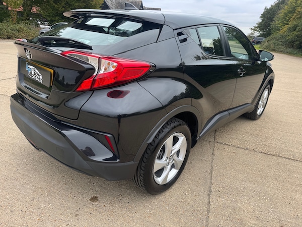 Used Toyota C-HR 2017 for sale - 76075646: Photo 4