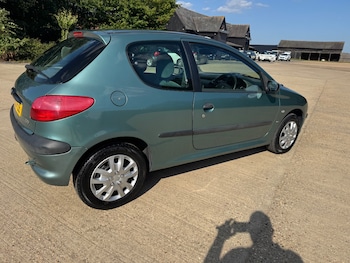 Used Peugeot 206 2003 for sale - 75526848: Photo