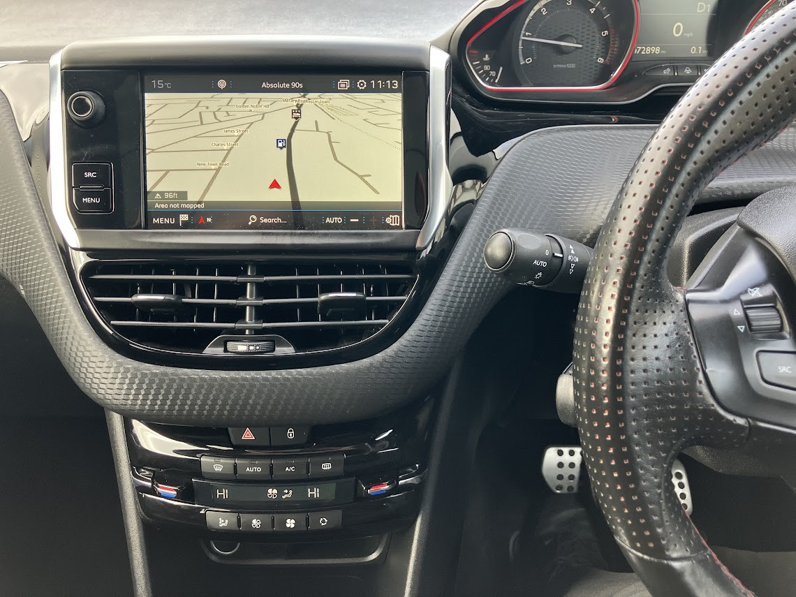 Used Peugeot 2008 2018 for sale - 76791527: Photo 13