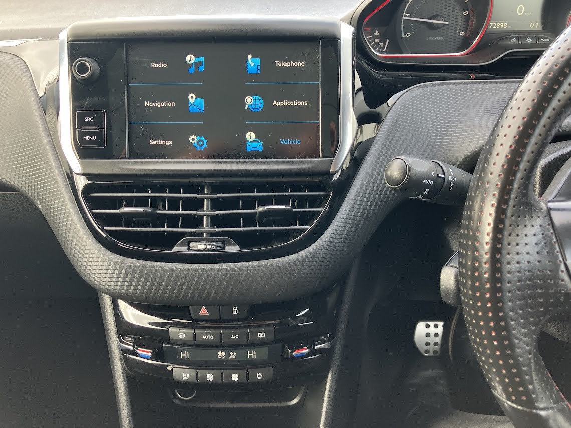 Used Peugeot 2008 2018 for sale - 76791527: Photo 14