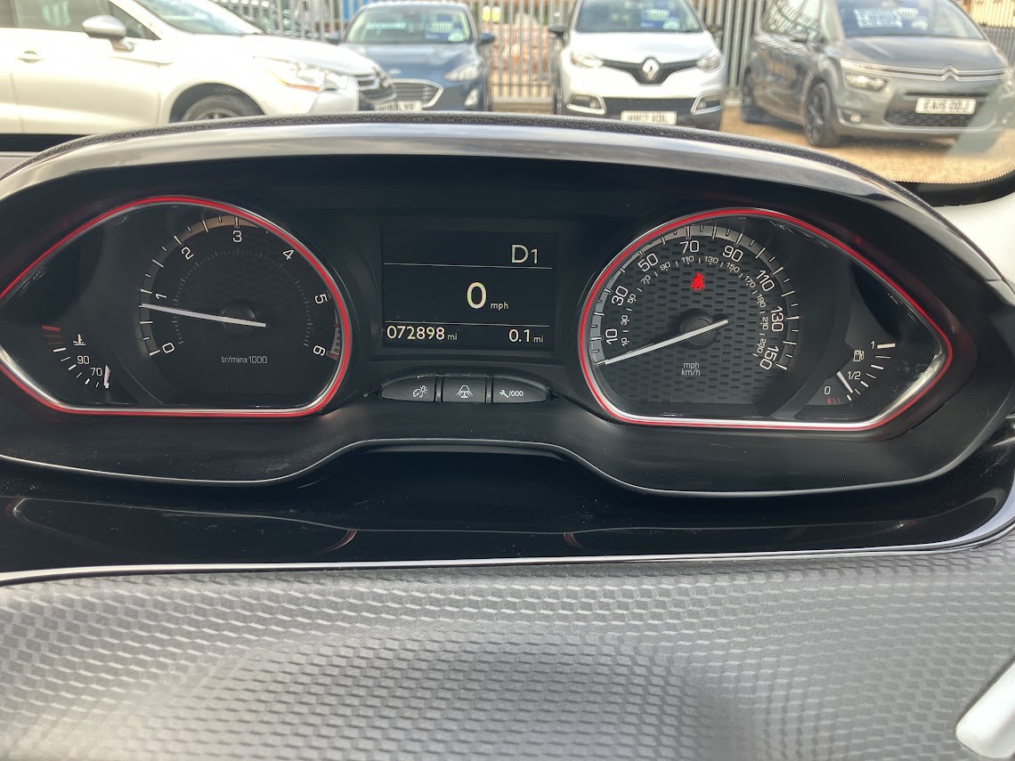 Used Peugeot 2008 2018 for sale - 76791527: Photo 16