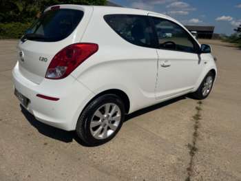 Used Hyundai i20 2013 for sale - 74550193: Photo