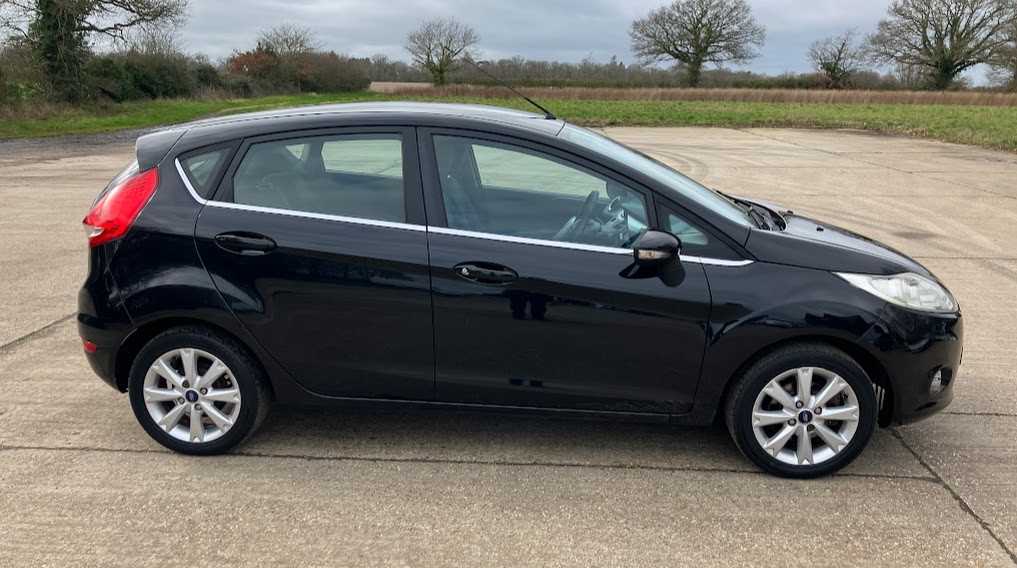 Used Ford Fiesta 2009 for sale - 77632459: Photo 2