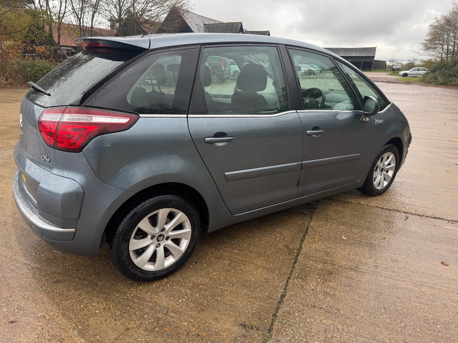 Used Citroen C4 Picasso 2012 for sale - 76682073: Photo 4