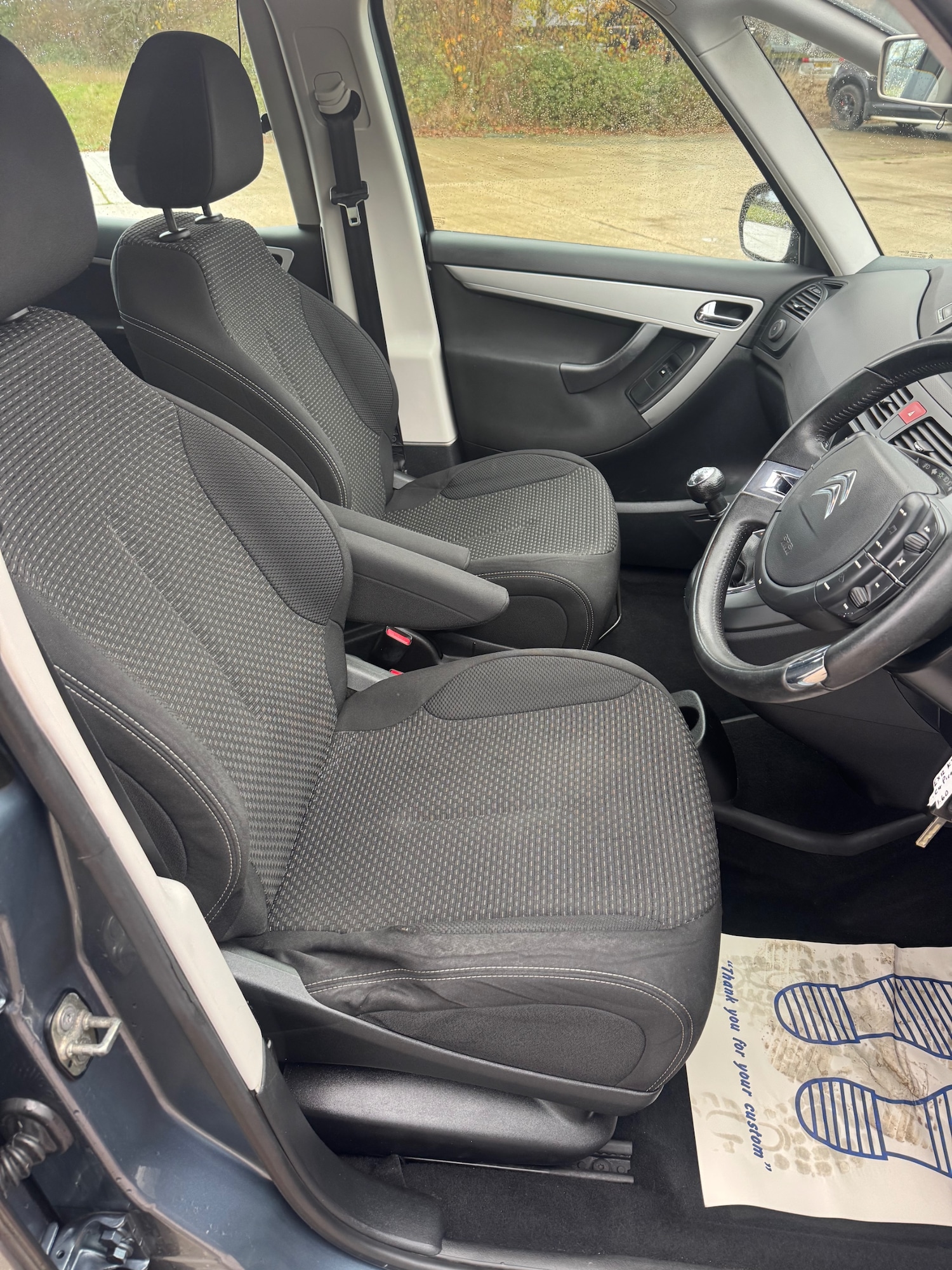 Used Citroen C4 Picasso 2012 for sale - 76682073: Photo 5