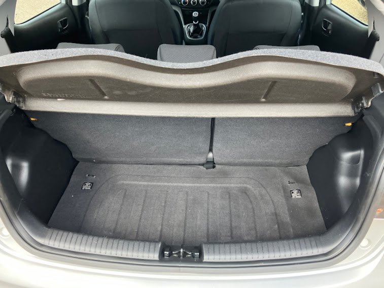 Used Hyundai i10 2017 for sale - 76791509: Photo 19