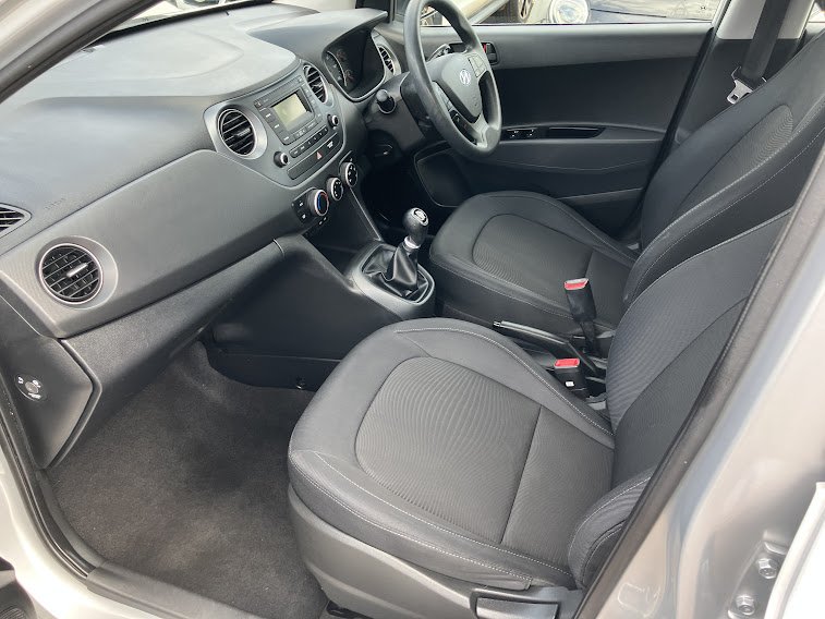 Used Hyundai i10 2017 for sale - 76791509: Photo 20