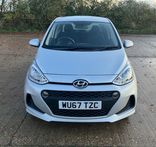 Used Hyundai i10 2017 for sale - 76791509: Photo 4