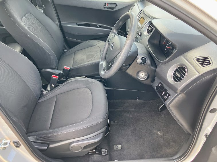 Used Hyundai i10 2017 for sale - 76791509: Photo 8