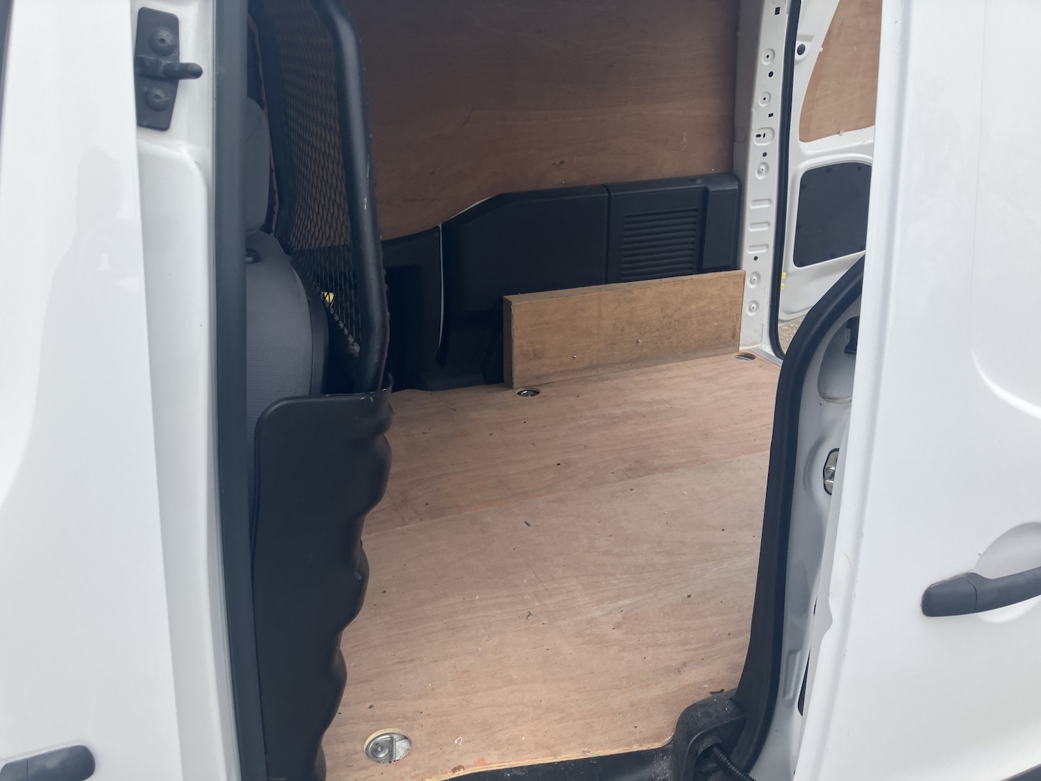 Used Peugeot Partner 2014 for sale - 77694260: Photo 18