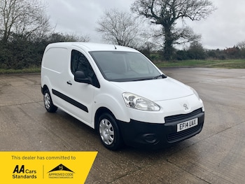 Used Peugeot Partner 2014 for sale - 77694260: Photo