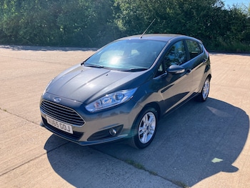 Used Ford Fiesta 2015 for sale - 79115558: Photo