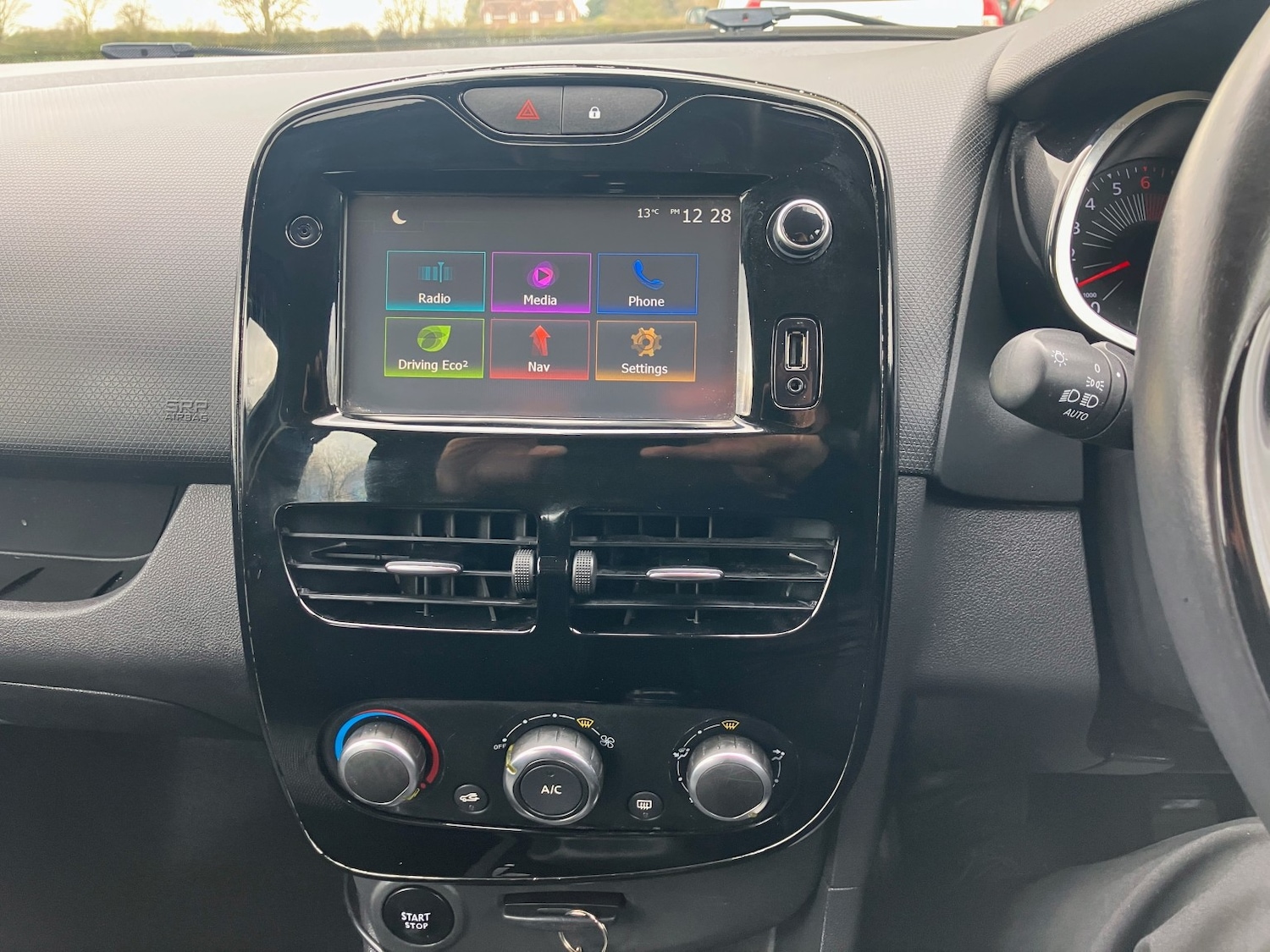 Used Renault Clio 2016 for sale - 77822297: Photo 19