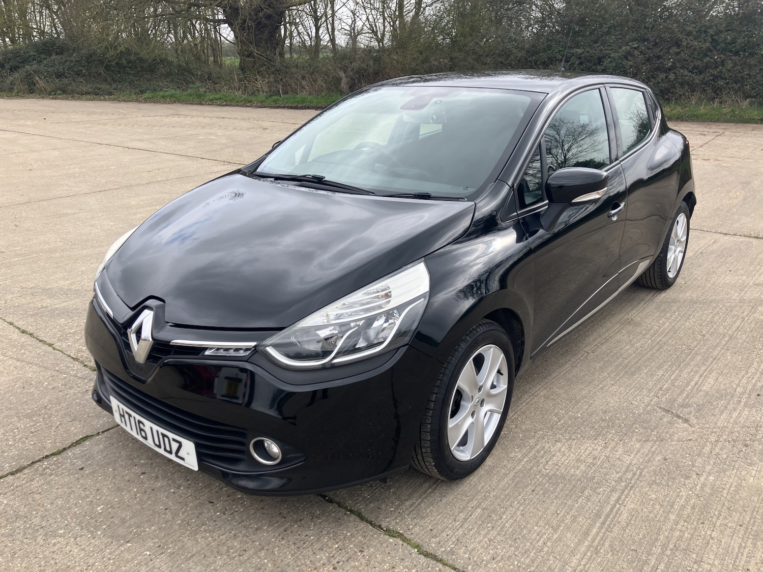 Used Renault Clio 2016 for sale - 77822297: Photo 5