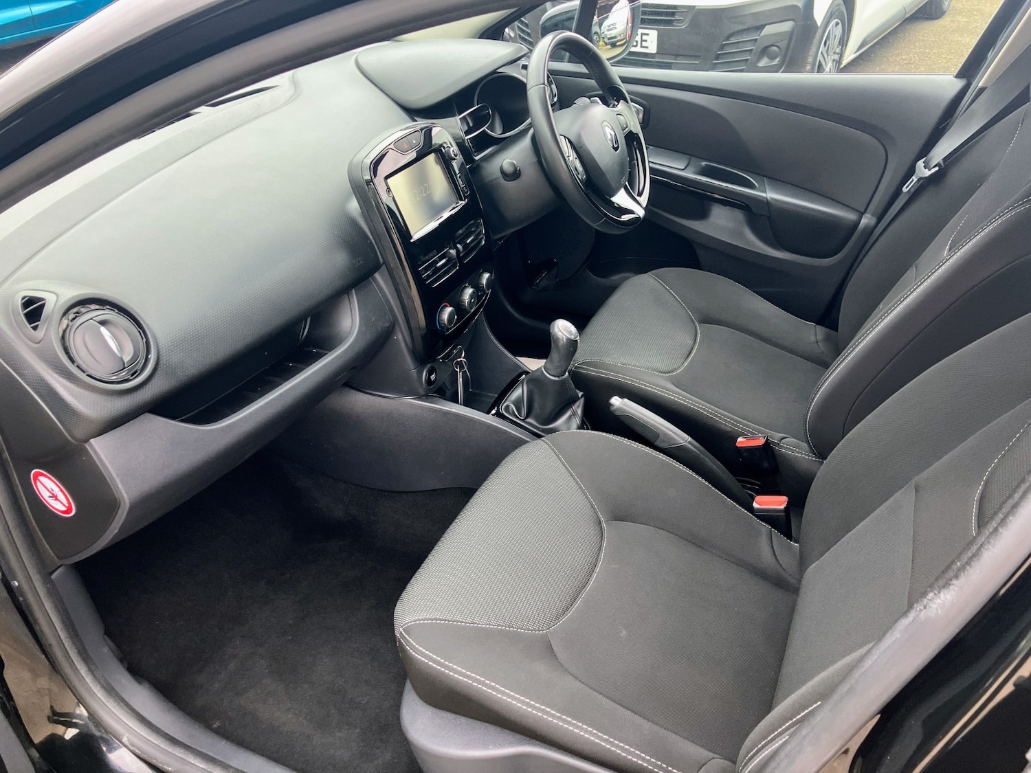 Used Renault Clio 2016 for sale - 77822297: Photo 9