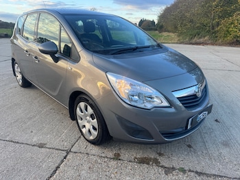 2012 (12) - 1.4T 16V Exclusiv 5dr - low miles - air con - park sensors - cruise
