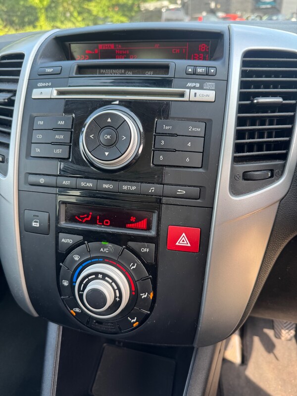 Used Kia Venga 2010 for sale - 75627799: Photo 7