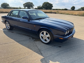 Used Jaguar XJ 2002 for sale - 75596050: Photo