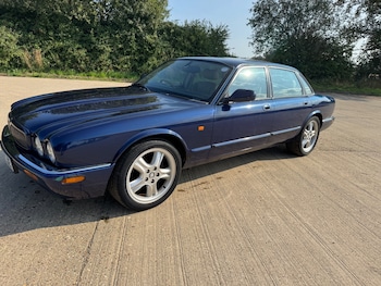 Used Jaguar XJ 2002 for sale - 75596050: Photo