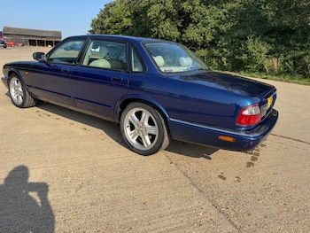Used Jaguar XJ 2002 for sale - 75596050: Photo