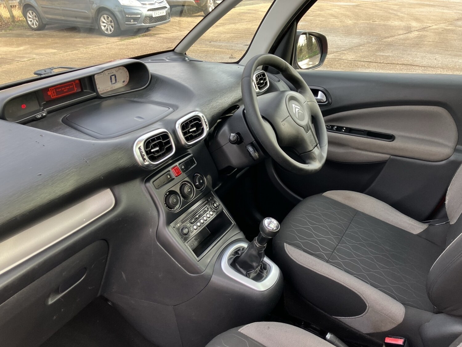 Used Citroen C3 Picasso 2013 for sale - 77622453: Photo 14