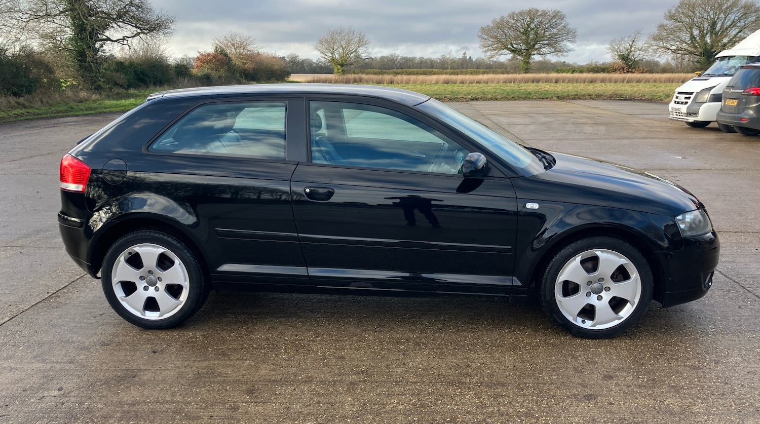 Used Land Rover Defender 2013 for sale - 77264391: Photo 2