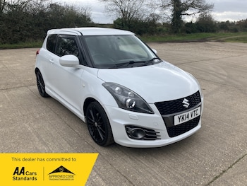 Used Suzuki Swift 2014 for sale - 77906517: Photo