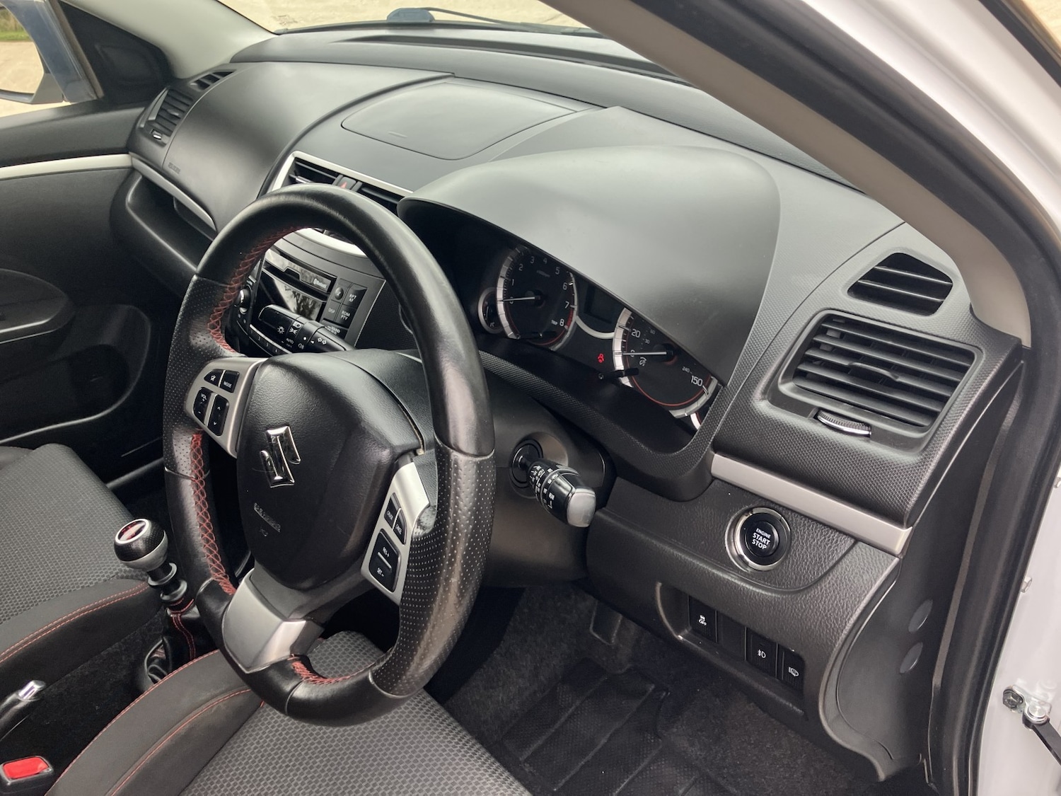 Used Suzuki Swift 2014 for sale - 77906517: Photo 26