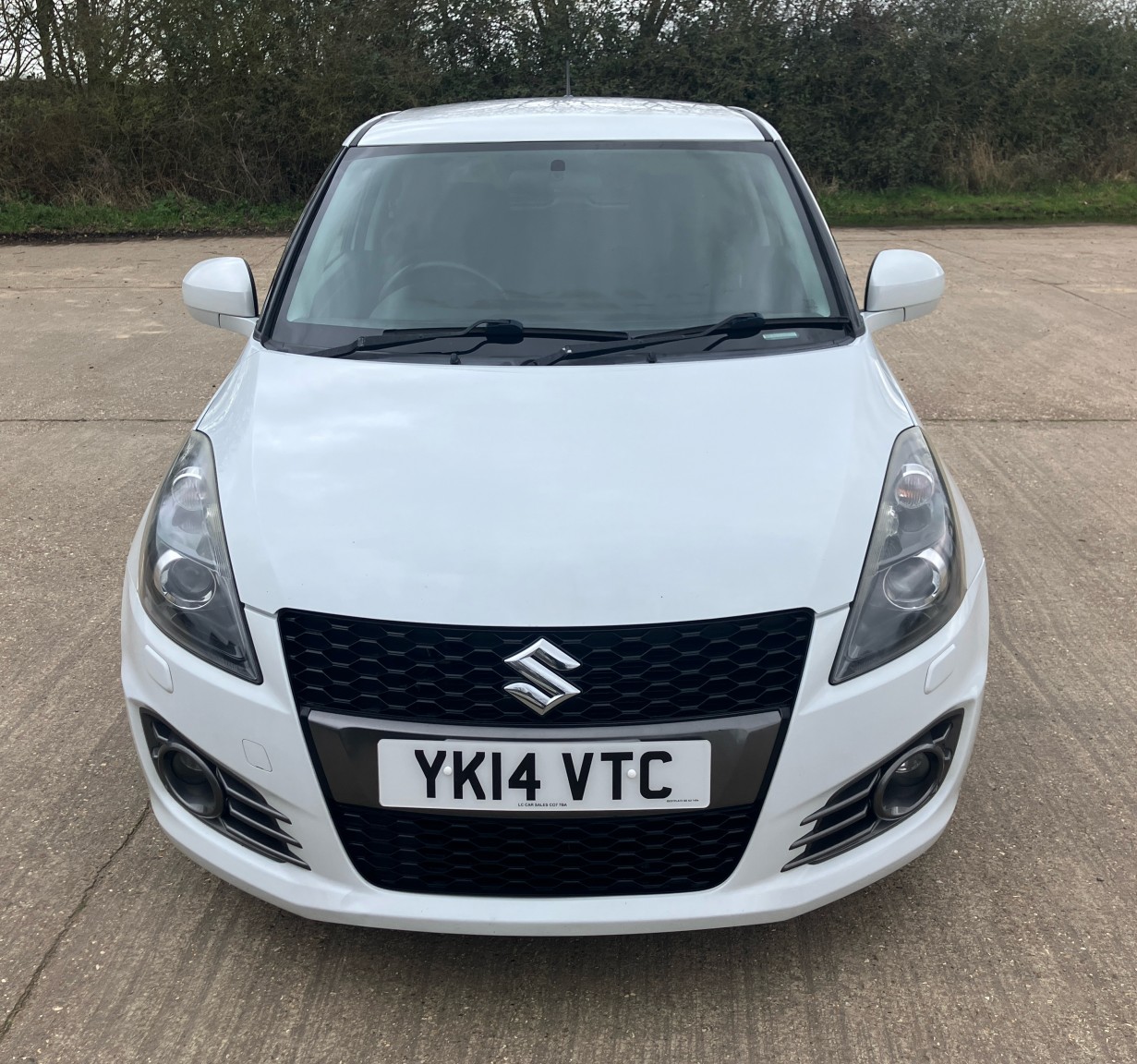 Used Suzuki Swift 2014 for sale - 77906517: Photo 4