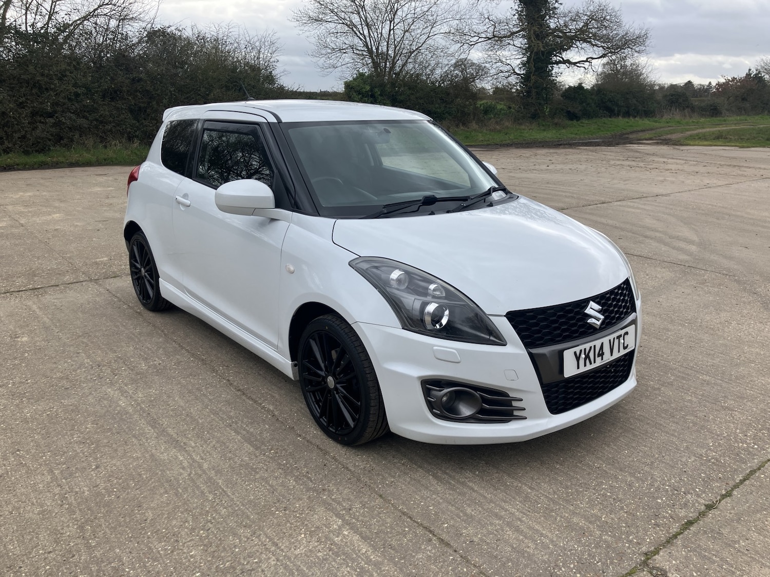 Used Suzuki Swift 2014 for sale - 77906517: Photo 6