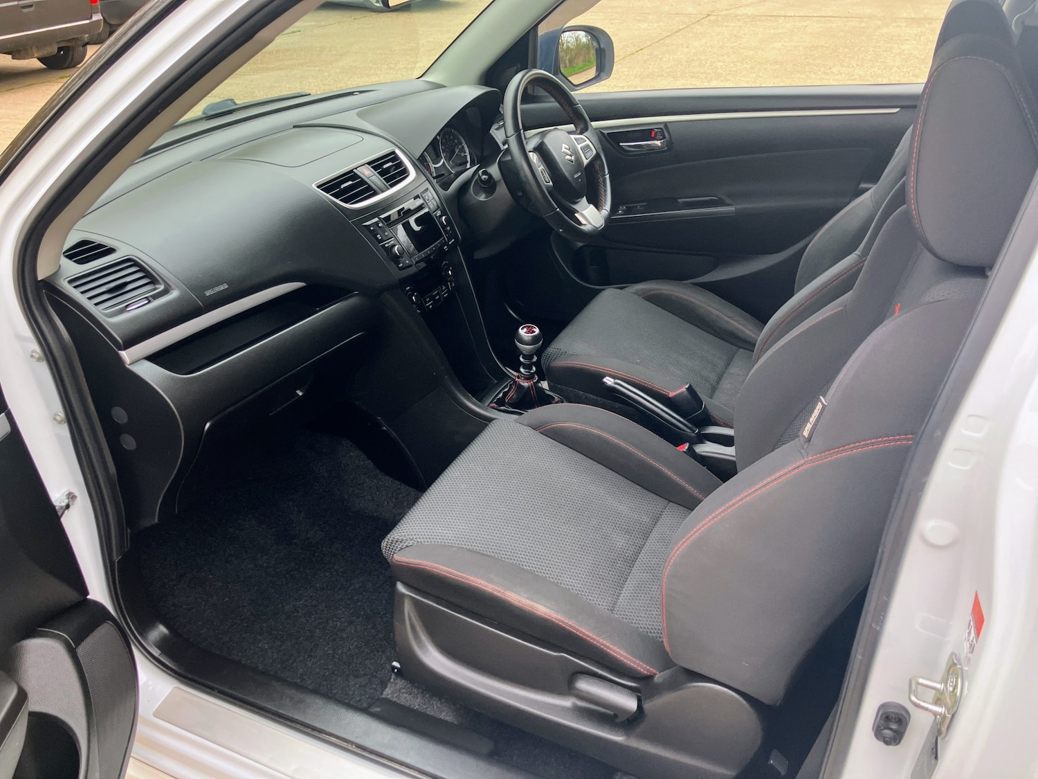 Used Suzuki Swift 2014 for sale - 77906517: Photo 9