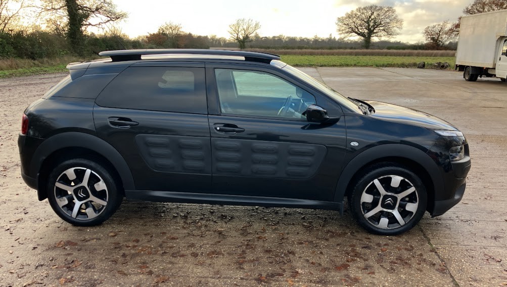 Used Citroen C4 Cactus 2016 for sale - 76911088: Photo 2