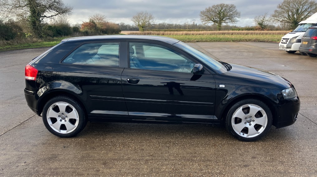 Used Audi A3 2003 for sale - 77271047: Photo 2