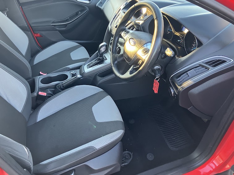 Used Ford Focus 2012 for sale - 76799235: Photo 8