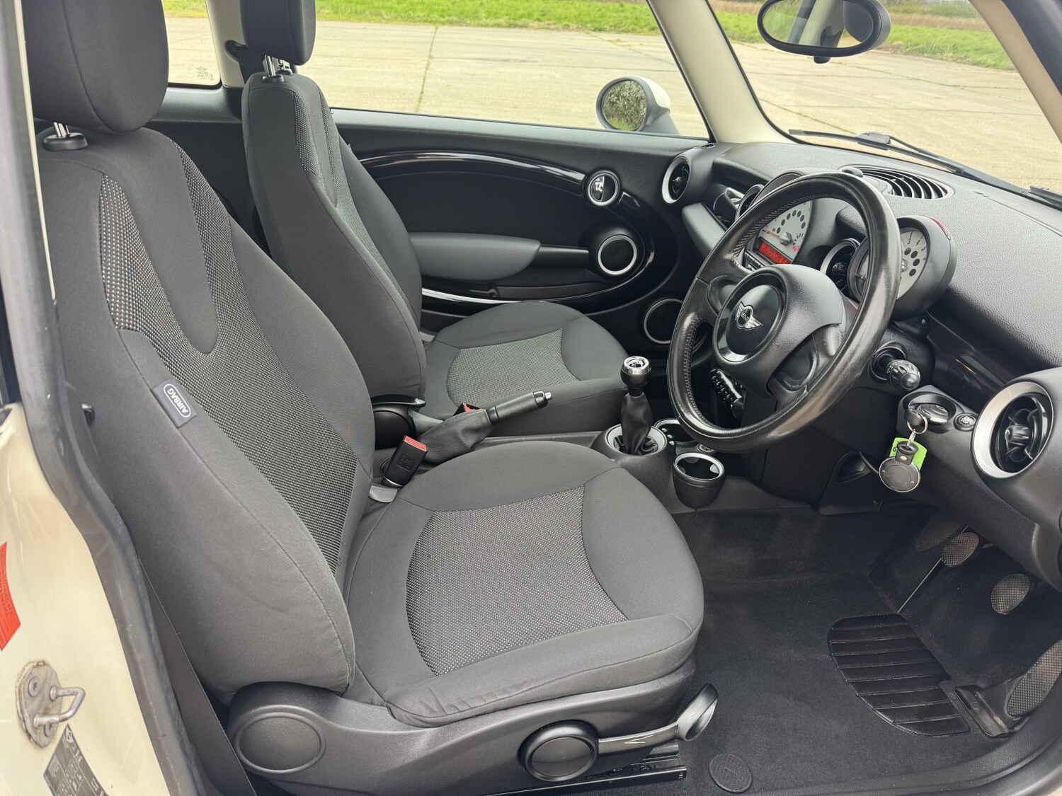 Used MINI Hatch 2011 for sale - 78125116: Photo 11