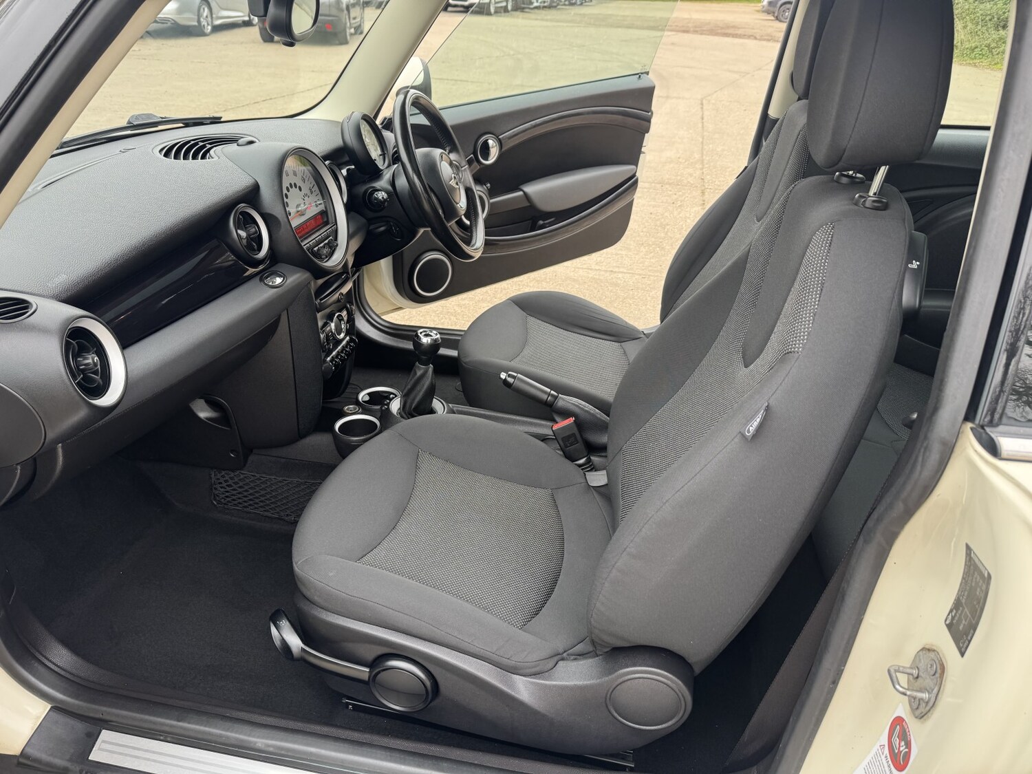 Used MINI Hatch 2011 for sale - 78125116: Photo 17