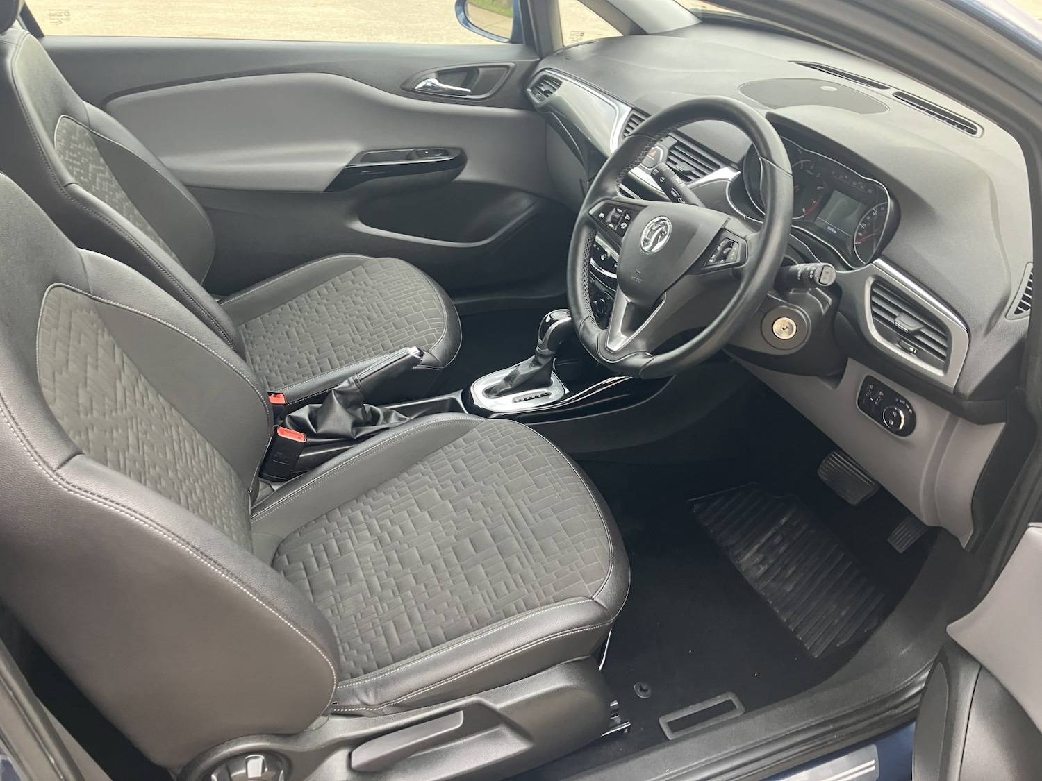 Used Vauxhall Corsa 2015 for sale - 78098287: Photo 9