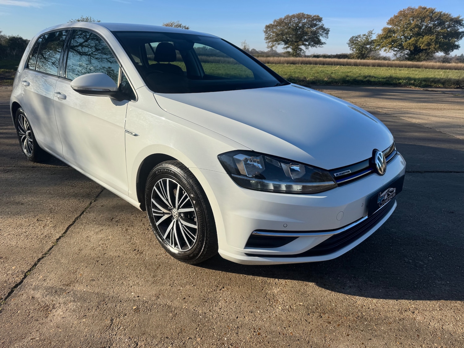 Used Volkswagen Golf 2018 for sale - 76706229: Photo 1