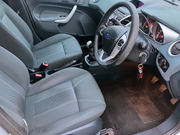 Used Ford Fiesta 2010 for sale - 77313931: Photo 12