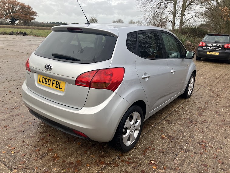Used Kia Venga 2010 for sale - 76799220: Photo 6